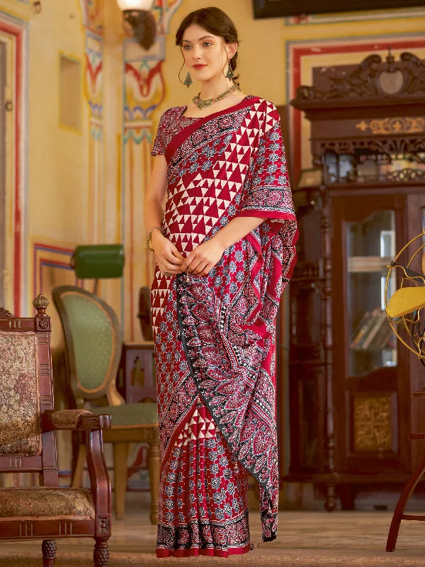 Women's Crepe Red Printed Designer Saree With Blouse Piece Short Sleeve Blouse