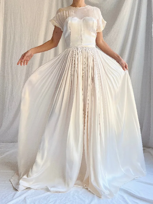 1940s Ivory Satin Dress - XS Tunics Vintage classic
