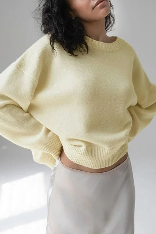 ELEGANT ROUND NECK LOOSE FIT SOFT FABRIC SWEATER Thin Thick Dense