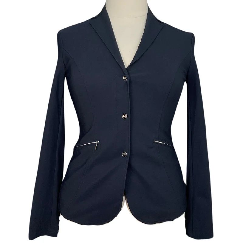 B Vertigo Sonia Softshell Show Jacket in Navy - Women's 4 Anorak Shell Jacket Lightweight Jacket