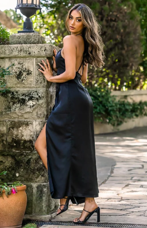 Amia Black Maxi Formal Dress