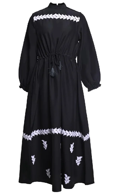 Beautiful Black White Intricate Lace Detailing Abaya