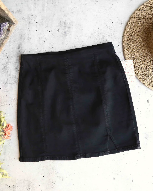 Free People - Femme Fatal Pull On Skirt in True Black