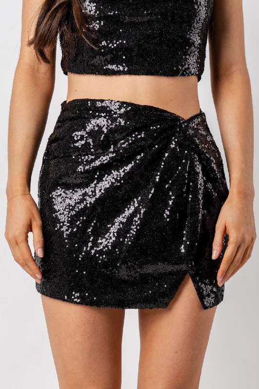 Sequin mini skirt black