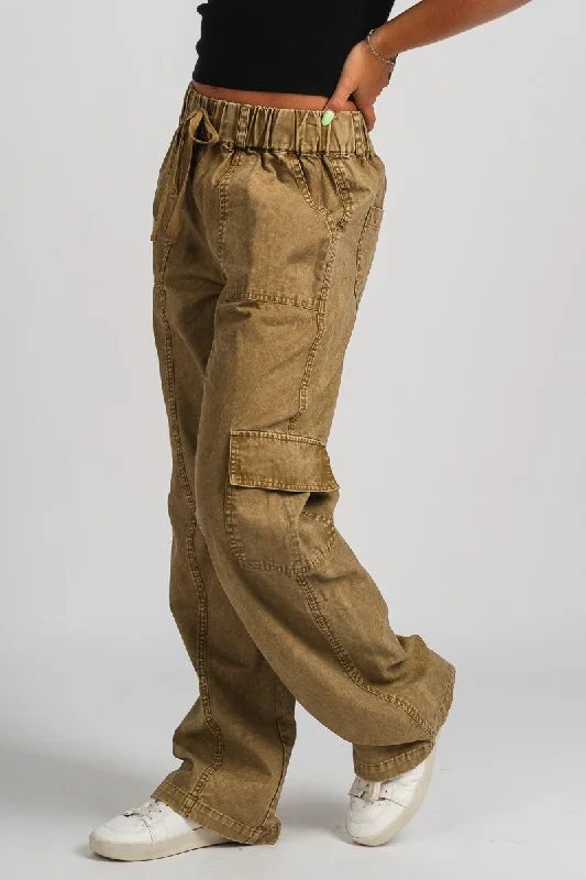 Washed cargo pants khaki